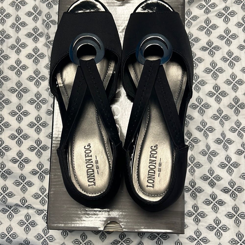 London Fog Shoe